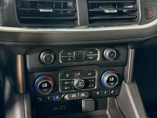 Black 2022 Chevrolet Tahoe High Country