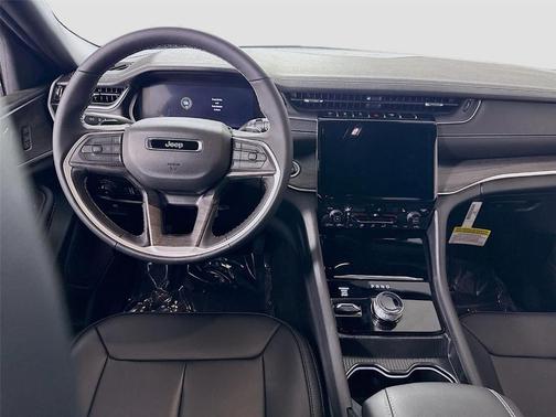 Black 2025 Jeep Grand Cherokee Limited