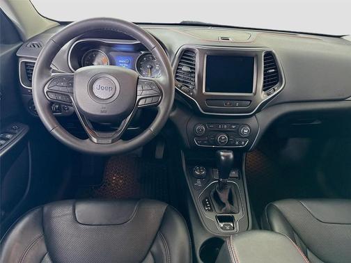 Gray 2022 Jeep Cherokee Trailhawk