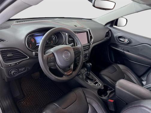 Gray 2022 Jeep Cherokee Trailhawk