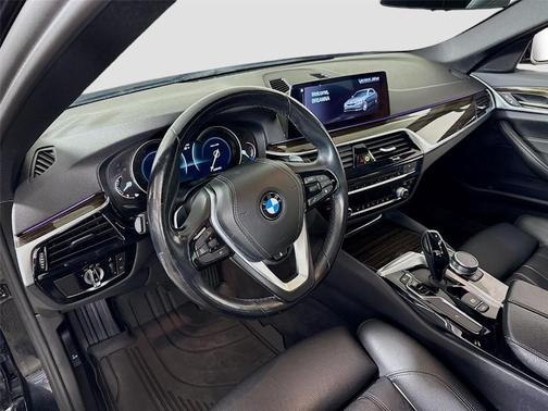 2019 BMW 530 i xDrive