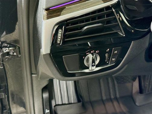 2019 BMW 530 i xDrive