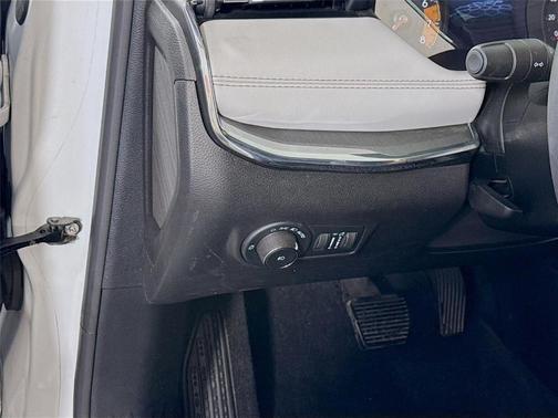 Bright White Clearcoat 2023 Jeep Compass Limited