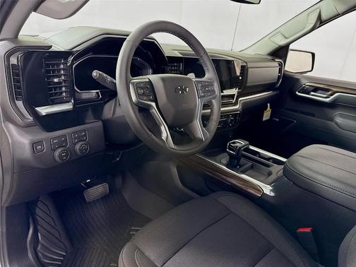 Summit White 2026 Chevrolet Silverado 1500 RST