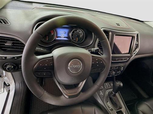 White 2022 Jeep Cherokee Trailhawk