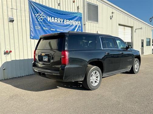 2017 Chevrolet Suburban LT