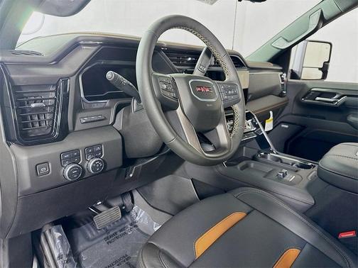 2025 GMC Sierra 3500 AT4