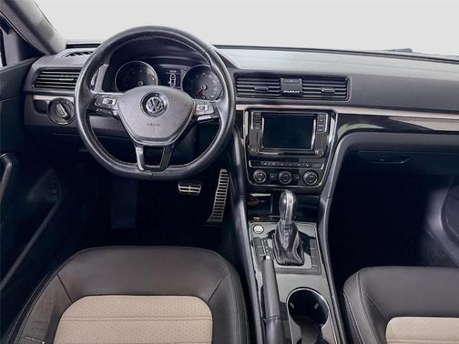 2018 Volkswagen Passat 3.6L V6 GT