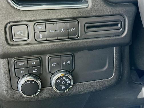 Onyx Black 2021 GMC Yukon SLT