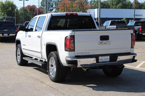 Summit White 2017 GMC Sierra 1500 SLT