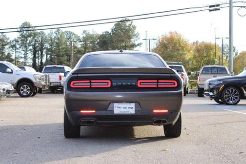 2015 Dodge Challenger SXT Plus
