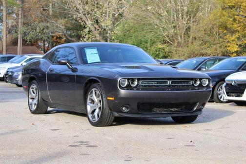 2015 Dodge Challenger SXT Plus