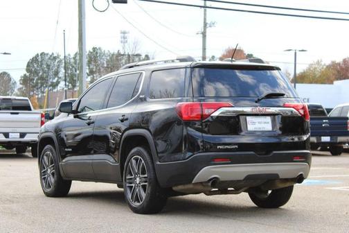 2017 GMC Acadia SLT-1