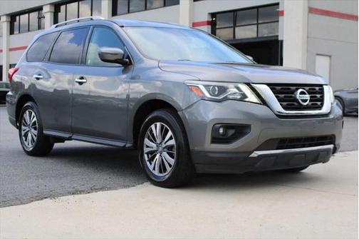2019 Nissan Pathfinder SV