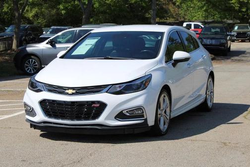 Summit White 2017 Chevrolet Cruze Premier