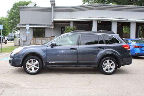 Graphite Gray Metallic 2013 Subaru Outback 2.5i Limited