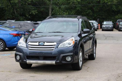 Graphite Gray Metallic 2013 Subaru Outback 2.5i Limited