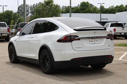 Pearl White Multi-Coat 2016 Tesla Model X 90D