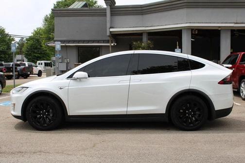 Pearl White Multi-Coat 2016 Tesla Model X 90D