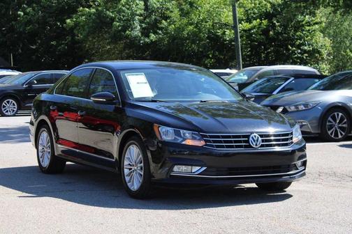 Black Uni 2016 Volkswagen Passat 1.8T SE w/Technology