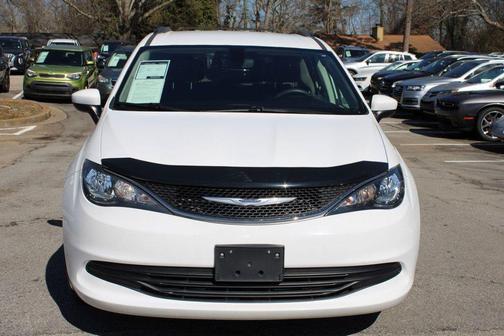 2020 Chrysler Voyager LXI