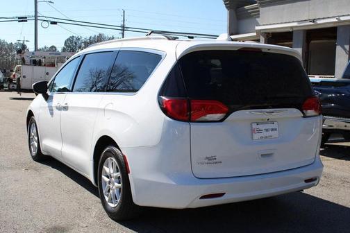 2020 Chrysler Voyager LXI