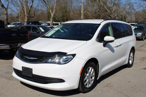 2020 Chrysler Voyager LXI
