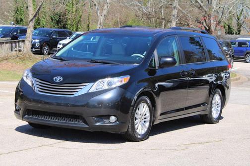 2012 Toyota Sienna XLE