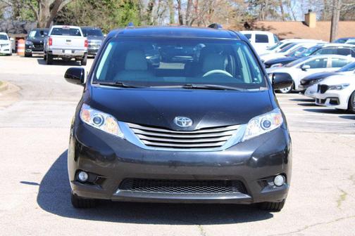 2012 Toyota Sienna XLE
