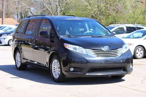 2012 Toyota Sienna XLE