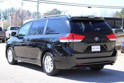 2012 Toyota Sienna XLE