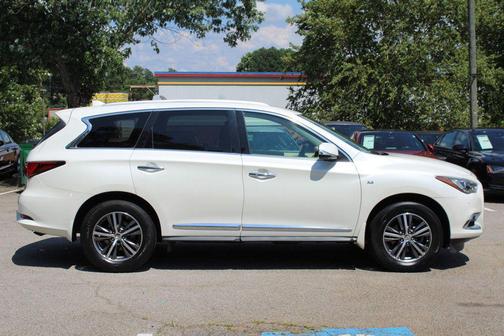 Majestic White 2017 INFINITI QX60 Base