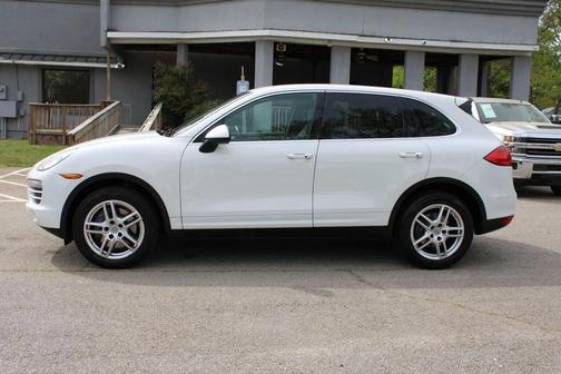 2014 Porsche Cayenne Platinum Edition