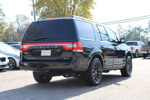 2015 Lincoln Navigator Base