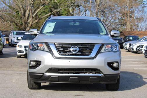 2020 Nissan Pathfinder SL 2WD