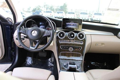2016 Mercedes-Benz C-Class Luxury