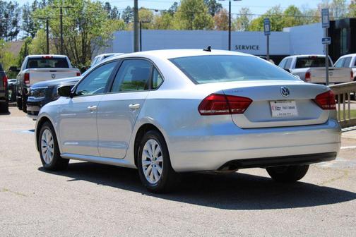 Reflex Silver Metallic 2015 Volkswagen Passat 1.8T S