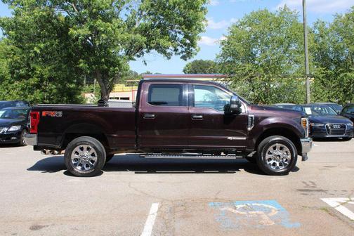 Magma Red Metallic 2018 Ford F-250 Lariat
