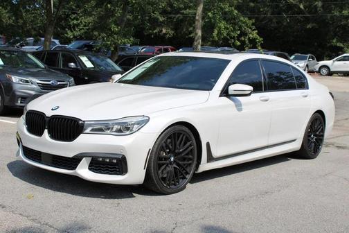 2018 BMW 750 I