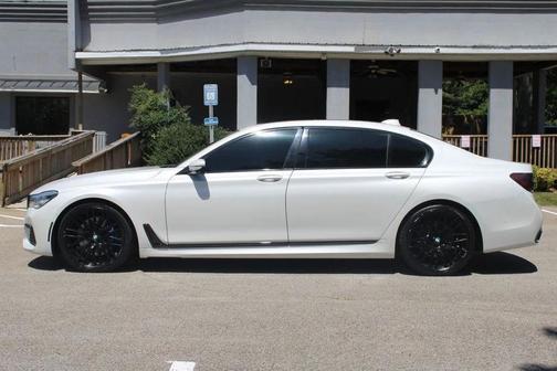 2018 BMW 750 I