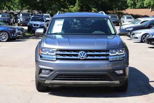 Platinum Gray Metallic 2019 Volkswagen Atlas 2.0T SE w/Technology
