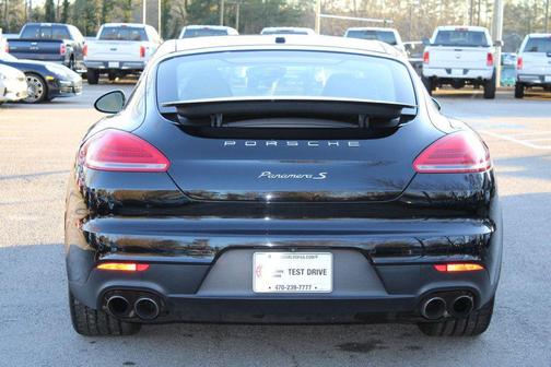 2014 Porsche Panamera 4