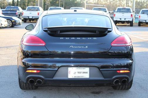 2014 Porsche Panamera 4