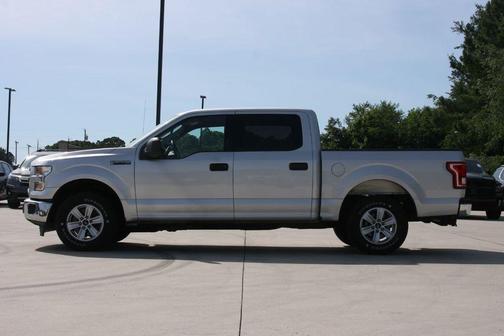 Photo 4 of 32 of 2017 Ford F-150 XLT