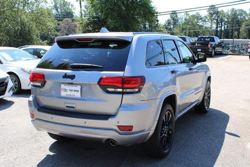 2017 Jeep Grand Cherokee Altitude
