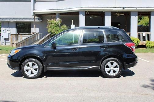 Crystal Black Silica 2016 Subaru Forester 2.5i Premium