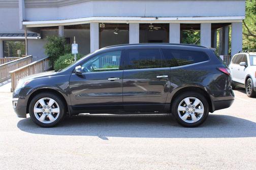 Tungsten Metallic 2017 Chevrolet Traverse 1LT