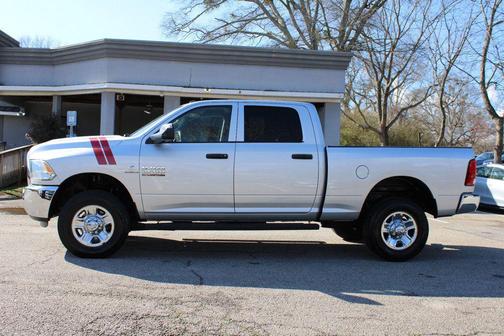 2018 RAM 2500 Tradesman Crew Cab 4x4 6'4' Box