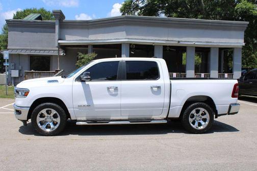 Bright White Clearcoat 2021 RAM 1500 Big Horn/Lone Star
