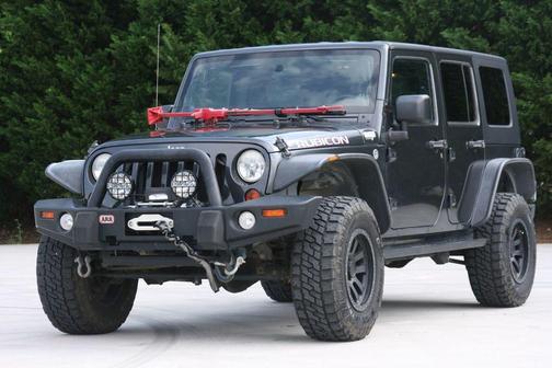 Photo 3 of 32 of 2010 Jeep Wrangler Unlimited Rubicon